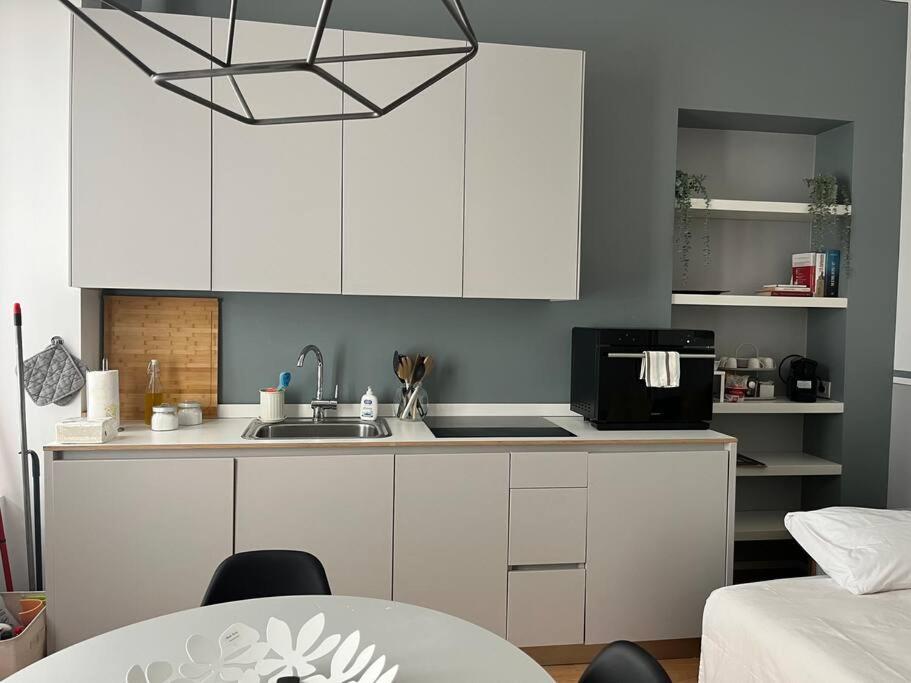 Bilocale Di Charme Apartment Milan Exterior photo